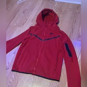 Nike tech xtra large youth red